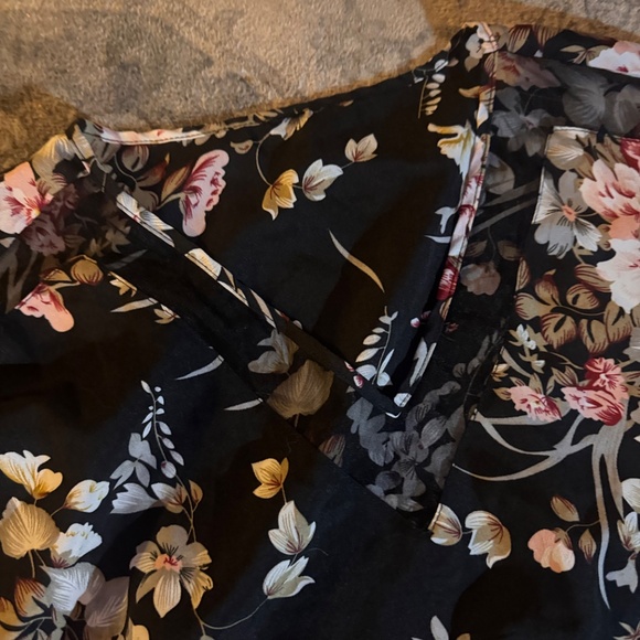 Chic Nation chiffon Dress with Floral Elegance - Picture 3 of 6